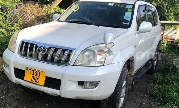 Buy Used Toyota Land Cruiser Prado White Car in Dar es Salaam in Dar es Salaam Buy Used Toyota Land Cruiser Prado White Car in Dar es Salaam in Dar es Salaam