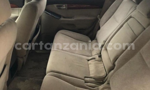 Nunua Ilio tumika Toyota Land Cruiser Prado Nyeupe Gari ndani ya Dar es Salaam nchini Dar es Salaam Nunua Ilio tumika Toyota Land Cruiser Prado Nyeupe Gari ndani ya Dar es Salaam nchini Dar es Salaam