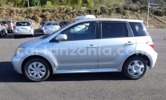 Buy Used Toyota IST Silver Car in Dar es Salaam in Dar es Salaam Buy Used Toyota IST Silver Car in Dar es Salaam in Dar es Salaam