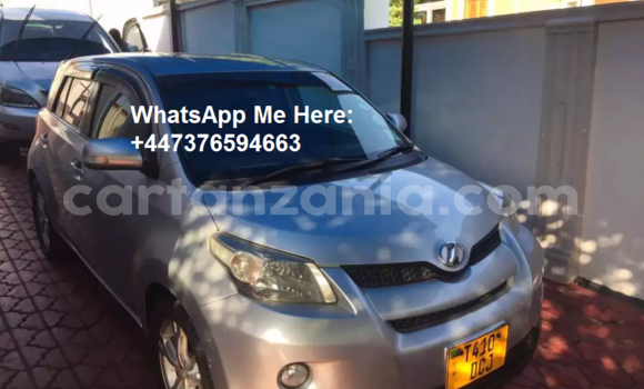Buy Used Toyota IST Silver Car in Dar es Salaam in Dar es Salaam Buy Used Toyota IST Silver Car in Dar es Salaam in Dar es Salaam