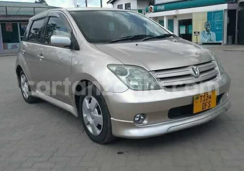 Buy Used Toyota Ist Silver Car In Dar Es Salaam In Dar Es Salaam Cartanzania