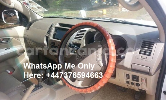 Buy Used Toyota Fortuner White Car in Dar es Salaam in Dar es Salaam Buy Used Toyota Fortuner White Car in Dar es Salaam in Dar es Salaam