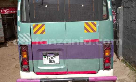 Nunua Ilio tumika Nissan Caravan Bluu Gari ndani ya Dar es Salaam nchini Dar es Salaam Nunua Ilio tumika Nissan Caravan Bluu Gari ndani ya Dar es Salaam nchini Dar es Salaam