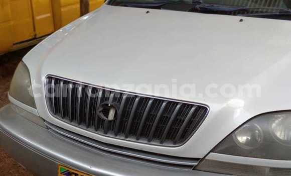 Nunua Ilio tumika Toyota Harrier Nyeupe Gari ndani ya Dar es Salaam nchini Dar es Salaam Nunua Ilio tumika Toyota Harrier Nyeupe Gari ndani ya Dar es Salaam nchini Dar es Salaam