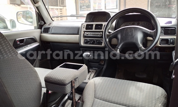 Nunua Ilio tumika Mitsubishi Pajero Nyeupe Gari ndani ya Dar es Salaam nchini Dar es Salaam Nunua Ilio tumika Mitsubishi Pajero Nyeupe Gari ndani ya Dar es Salaam nchini Dar es Salaam