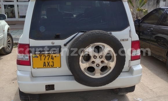 Nunua Ilio tumika Mitsubishi Pajero Nyeupe Gari ndani ya Dar es Salaam nchini Dar es Salaam Nunua Ilio tumika Mitsubishi Pajero Nyeupe Gari ndani ya Dar es Salaam nchini Dar es Salaam