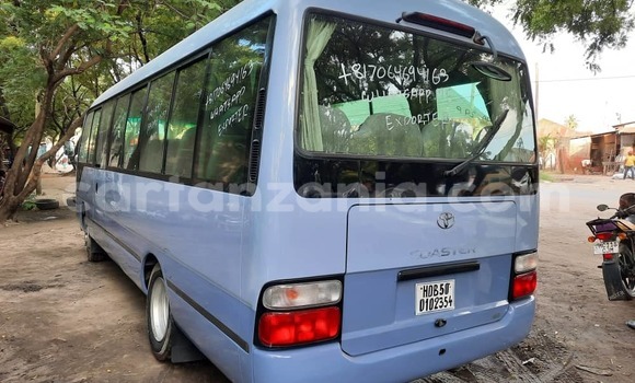 Nunua Ilio tumika Toyota Coaster Bluu Gari ndani ya Dar es Salaam nchini Dar es Salaam Nunua Ilio tumika Toyota Coaster Bluu Gari ndani ya Dar es Salaam nchini Dar es Salaam