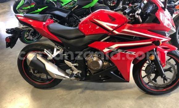 Nunua Ilio tumika Honda CBR Nyekundu Bike ndani ya Arusha nchini Arusha Nunua Ilio tumika Honda CBR Nyekundu Bike ndani ya Arusha nchini Arusha