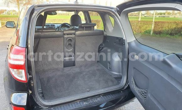 Nunua Ilio tumika Toyota RAV4 Nyingine Gari ndani ya Dar es Salaam nchini Dar es Salaam Nunua Ilio tumika Toyota RAV4 Nyingine Gari ndani ya Dar es Salaam nchini Dar es Salaam