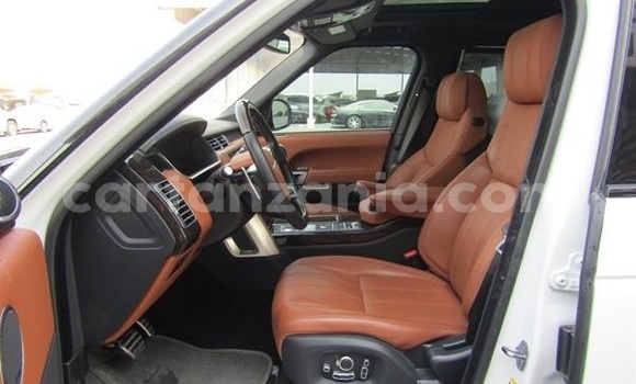 Buy Used Land Rover Range Rover White Car in Bagamoyo in Pwani Buy Used Land Rover Range Rover White Car in Bagamoyo in Pwani