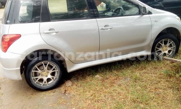 Buy Used Toyota IST Silver Car in Dar es Salaam in Dar es Salaam Buy Used Toyota IST Silver Car in Dar es Salaam in Dar es Salaam