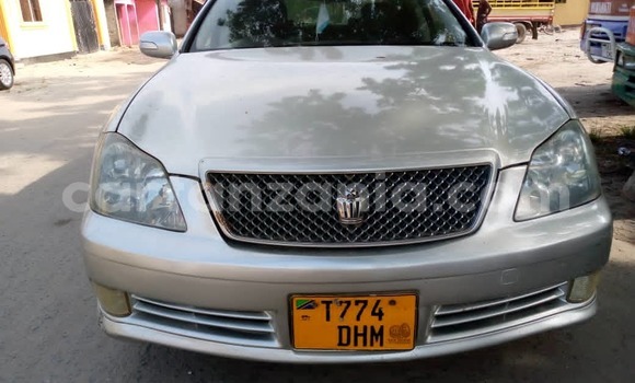 Nunua Ilio tumika Toyota Crown Fedha Gari ndani ya Dar es Salaam nchini Dar es Salaam Nunua Ilio tumika Toyota Crown Fedha Gari ndani ya Dar es Salaam nchini Dar es Salaam