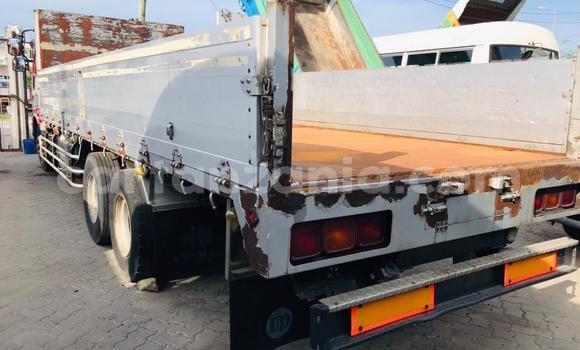 Buy Used Mitsubishi Fuso Fighter Red Truck in Dar es Salaam in Dar es Salaam Buy Used Mitsubishi Fuso Fighter Red Truck in Dar es Salaam in Dar es Salaam