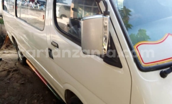 Nunua Ilio tumika Toyota Hiace Nyeupe Gari ndani ya Dar es Salaam nchini Dar es Salaam Nunua Ilio tumika Toyota Hiace Nyeupe Gari ndani ya Dar es Salaam nchini Dar es Salaam