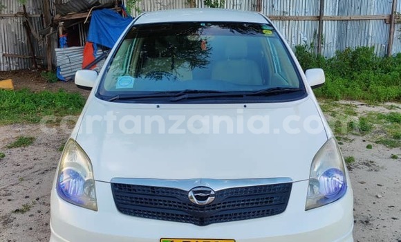 Buy Used Toyota Spacio White Car in Dar es Salaam in Dar es Salaam Buy Used Toyota Spacio White Car in Dar es Salaam in Dar es Salaam