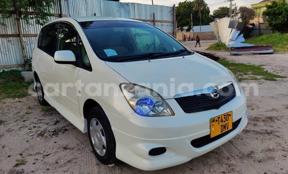 Buy Used Toyota Spacio White Car in Dar es Salaam in Dar es Salaam Buy Used Toyota Spacio White Car in Dar es Salaam in Dar es Salaam