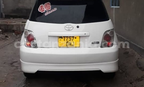 Buy Used Toyota IST White Car in Dar es Salaam in Dar es Salaam Buy Used Toyota IST White Car in Dar es Salaam in Dar es Salaam