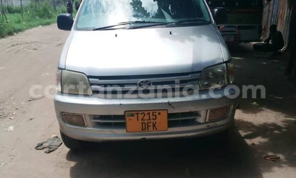 Buy Used Toyota Noah Silver Car in Dar es Salaam in Dar es Salaam