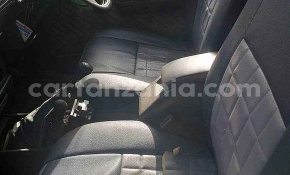Nunua Ilio tumika Toyota Hilux Nyeusi Gari ndani ya Dar es Salaam nchini Dar es Salaam Nunua Ilio tumika Toyota Hilux Nyeusi Gari ndani ya Dar es Salaam nchini Dar es Salaam