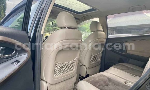 Nunua Ilio tumika Toyota Vanguard Nyeusi Gari ndani ya Dar es Salaam nchini Dar es Salaam Nunua Ilio tumika Toyota Vanguard Nyeusi Gari ndani ya Dar es Salaam nchini Dar es Salaam