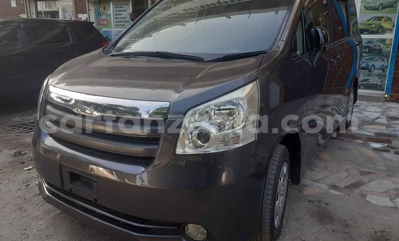 Buy Used Toyota Noah Black Car in Dar es Salaam in Dar es Salaam