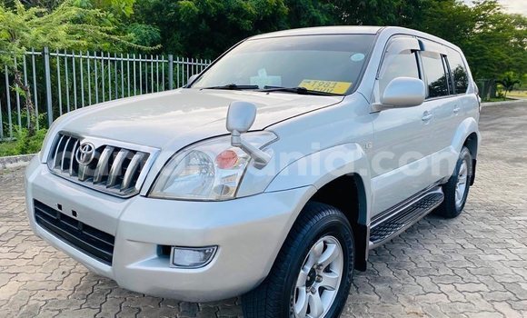 Buy Used Toyota Land Cruiser Prado Silver Car in Dar es Salaam in Dar es Salaam
