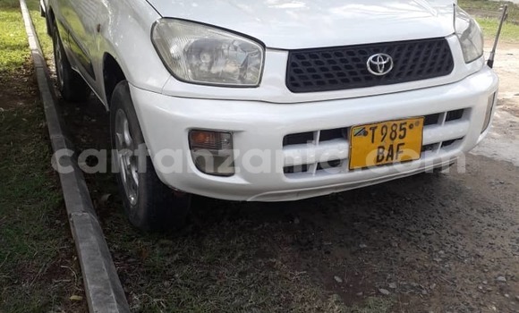 Nunua Ilio tumika Toyota RAV4 Nyeupe Gari ndani ya Dar es Salaam nchini Dar es Salaam Nunua Ilio tumika Toyota RAV4 Nyeupe Gari ndani ya Dar es Salaam nchini Dar es Salaam