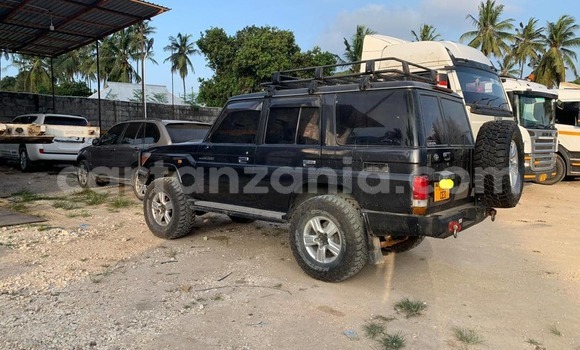 Nunua Ilio tumika Toyota Land Cruiser Nyeusi Gari ndani ya Dar es Salaam nchini Dar es Salaam Nunua Ilio tumika Toyota Land Cruiser Nyeusi Gari ndani ya Dar es Salaam nchini Dar es Salaam