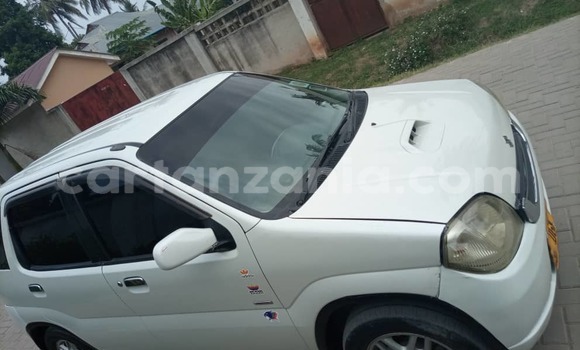 Buy Used Suzuki Kei White Car in Dar es Salaam in Dar es Salaam Buy Used Suzuki Kei White Car in Dar es Salaam in Dar es Salaam