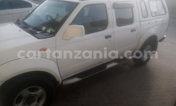Nunua Ilio tumika Nissan Hardbody Nyeupe Gari ndani ya Dar es Salaam nchini Dar es Salaam Nunua Ilio tumika Nissan Hardbody Nyeupe Gari ndani ya Dar es Salaam nchini Dar es Salaam