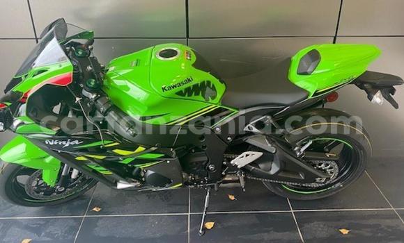 Nunua Ilio tumika Kawasaki ZX-R Kijani Bike ndani ya Dodoma nchini Dodoma Nunua Ilio tumika Kawasaki ZX-R Kijani Bike ndani ya Dodoma nchini Dodoma