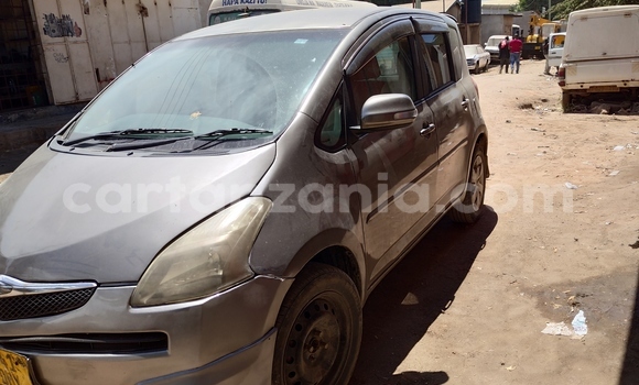 Nunua Ilio tumika Toyota Ractis Fedha Gari ndani ya Dar es Salaam nchini Dar es Salaam Nunua Ilio tumika Toyota Ractis Fedha Gari ndani ya Dar es Salaam nchini Dar es Salaam