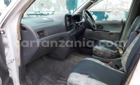 Nunua Ilio tumika Toyota Noah Nyeupe Gari ndani ya Dar es Salaam nchini Dar es Salaam Nunua Ilio tumika Toyota Noah Nyeupe Gari ndani ya Dar es Salaam nchini Dar es Salaam