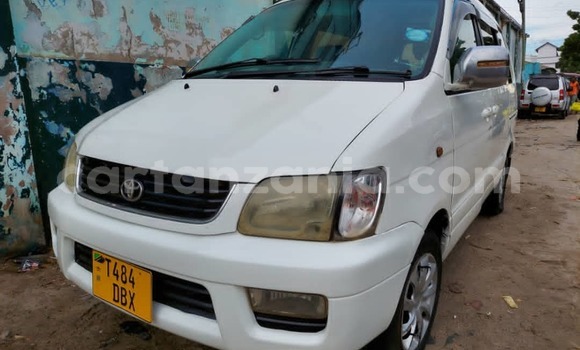 Nunua Ilio tumika Toyota Noah Nyeupe Gari ndani ya Dar es Salaam nchini Dar es Salaam Nunua Ilio tumika Toyota Noah Nyeupe Gari ndani ya Dar es Salaam nchini Dar es Salaam