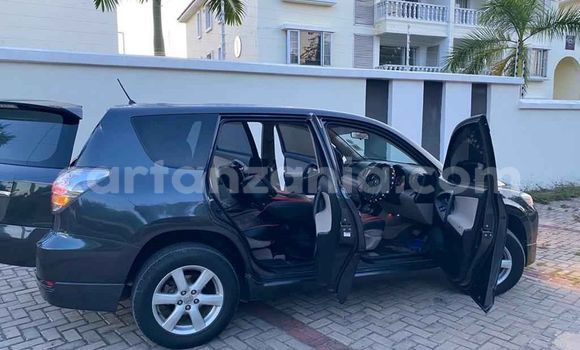 Nunua Ilio tumika Toyota Vanguard Nyeusi Gari ndani ya Dar es Salaam nchini Dar es Salaam Nunua Ilio tumika Toyota Vanguard Nyeusi Gari ndani ya Dar es Salaam nchini Dar es Salaam