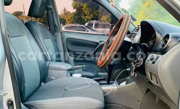 Nunua Ilio tumika Toyota RAV4 Fedha Gari ndani ya Dar es Salaam nchini Dar es Salaam Nunua Ilio tumika Toyota RAV4 Fedha Gari ndani ya Dar es Salaam nchini Dar es Salaam