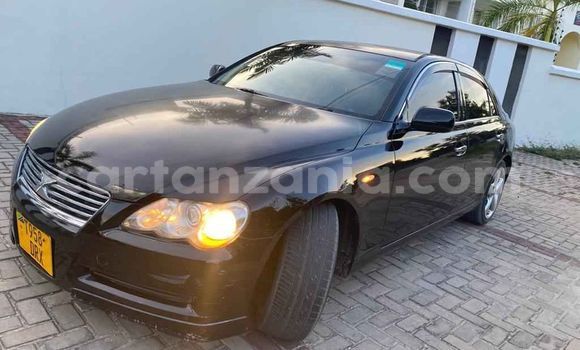 Nunua Ilio tumika Toyota Mark X Nyeusi Gari ndani ya Dar es Salaam nchini Dar es Salaam