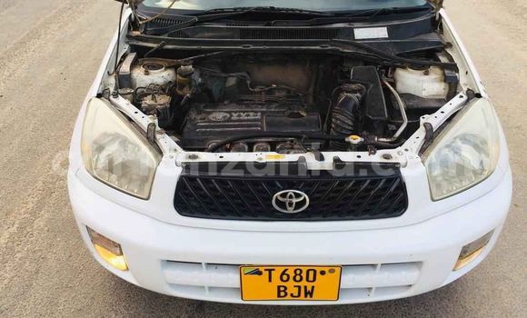 Nunua Ilio tumika Toyota RAV4 Nyeupe Gari ndani ya Dar es Salaam nchini Dar es Salaam Nunua Ilio tumika Toyota RAV4 Nyeupe Gari ndani ya Dar es Salaam nchini Dar es Salaam