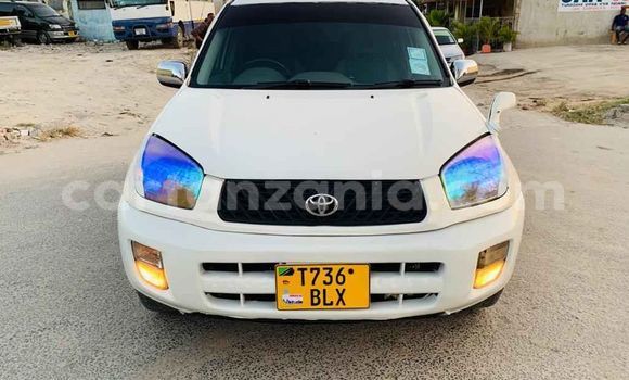 Nunua Ilio tumika Toyota RAV4 Nyeupe Gari ndani ya Dar es Salaam nchini Dar es Salaam Nunua Ilio tumika Toyota RAV4 Nyeupe Gari ndani ya Dar es Salaam nchini Dar es Salaam