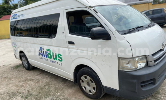 Buy Import Toyota Hiace White Car in Dar es Salaam in Dar es Salaam Buy Import Toyota Hiace White Car in Dar es Salaam in Dar es Salaam