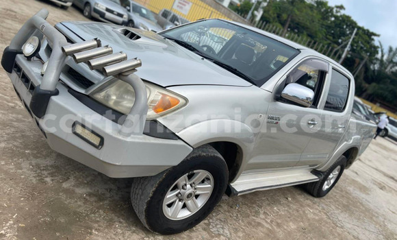 Buy Import Toyota Hilux Silver Car in Dar es Salaam in Dar es Salaam Buy Import Toyota Hilux Silver Car in Dar es Salaam in Dar es Salaam