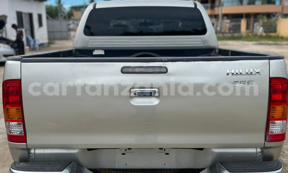 Buy Import Toyota Hilux White Car in Dar es Salaam in Dar es Salaam Buy Import Toyota Hilux White Car in Dar es Salaam in Dar es Salaam