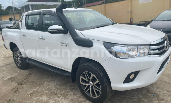 Buy Import Toyota Hilux White Car in Dar es Salaam in Dar es Salaam Buy Import Toyota Hilux White Car in Dar es Salaam in Dar es Salaam