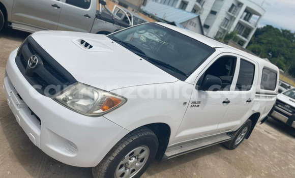 Buy Import Toyota Hilux White Car in Dar es Salaam in Dar es Salaam Buy Import Toyota Hilux White Car in Dar es Salaam in Dar es Salaam