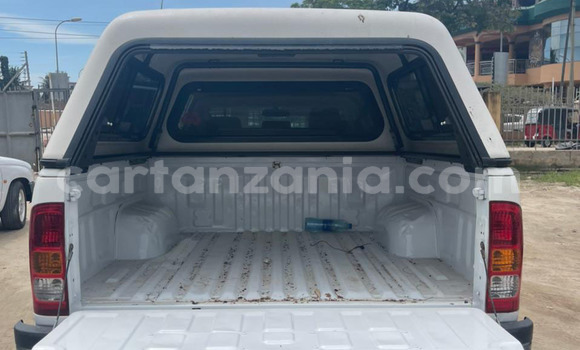 Buy Import Toyota Hilux White Car in Dar es Salaam in Dar es Salaam Buy Import Toyota Hilux White Car in Dar es Salaam in Dar es Salaam