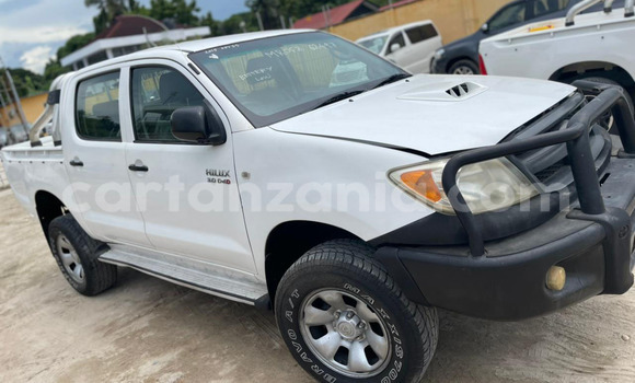 Buy Import Toyota Hilux White Car in Dar es Salaam in Dar es Salaam Buy Import Toyota Hilux White Car in Dar es Salaam in Dar es Salaam