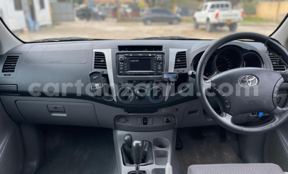 Buy Import Toyota Hilux Black Car in Dar es Salaam in Dar es Salaam Buy Import Toyota Hilux Black Car in Dar es Salaam in Dar es Salaam
