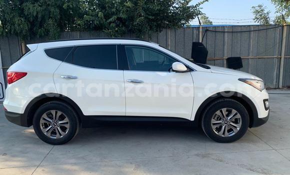 Buy Used Hyundai Santa Fe Other Car in Dar es Salaam in Dar es Salaam Buy Used Hyundai Santa Fe Other Car in Dar es Salaam in Dar es Salaam