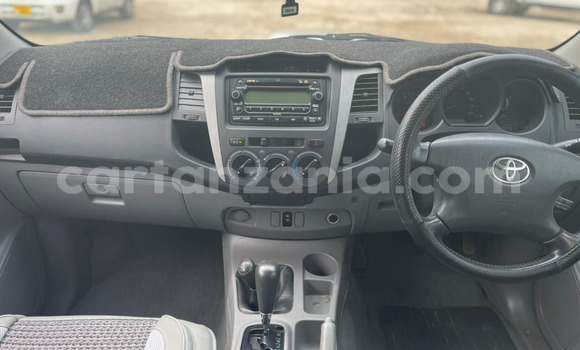 Buy Import Toyota Hilux Silver Car in Dar es Salaam in Dar es Salaam Buy Import Toyota Hilux Silver Car in Dar es Salaam in Dar es Salaam