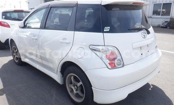 Buy Used Toyota IST White Car in Dar es Salaam in Dar es Salaam Buy Used Toyota IST White Car in Dar es Salaam in Dar es Salaam